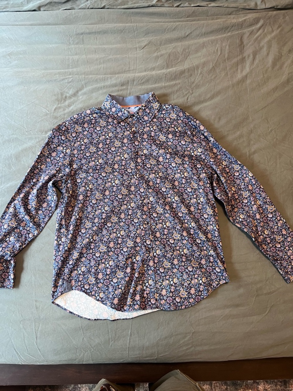 TALLIA Men's Navy Floral Button-Down Shirt with Pink Accents